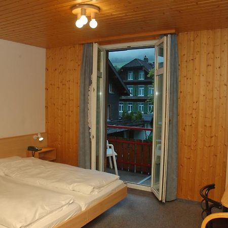 Hotel Loewen Lungern Exterior photo