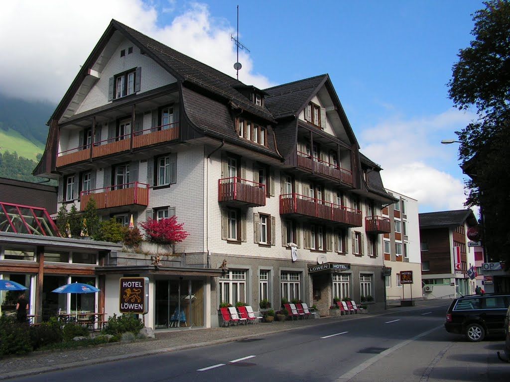 Hotel Loewen Lungern Exterior photo